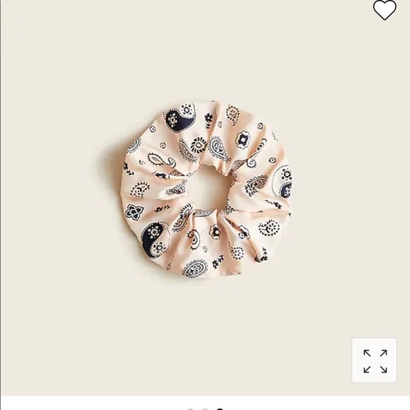 J. Crew Accessories - Jcrew Oversized silk scrunchie in printed‎ paisley
Item BB066 Pale Pink